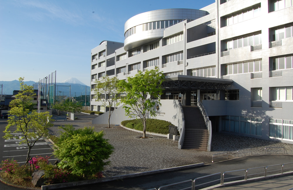 山梨県立甲府城西高等学校